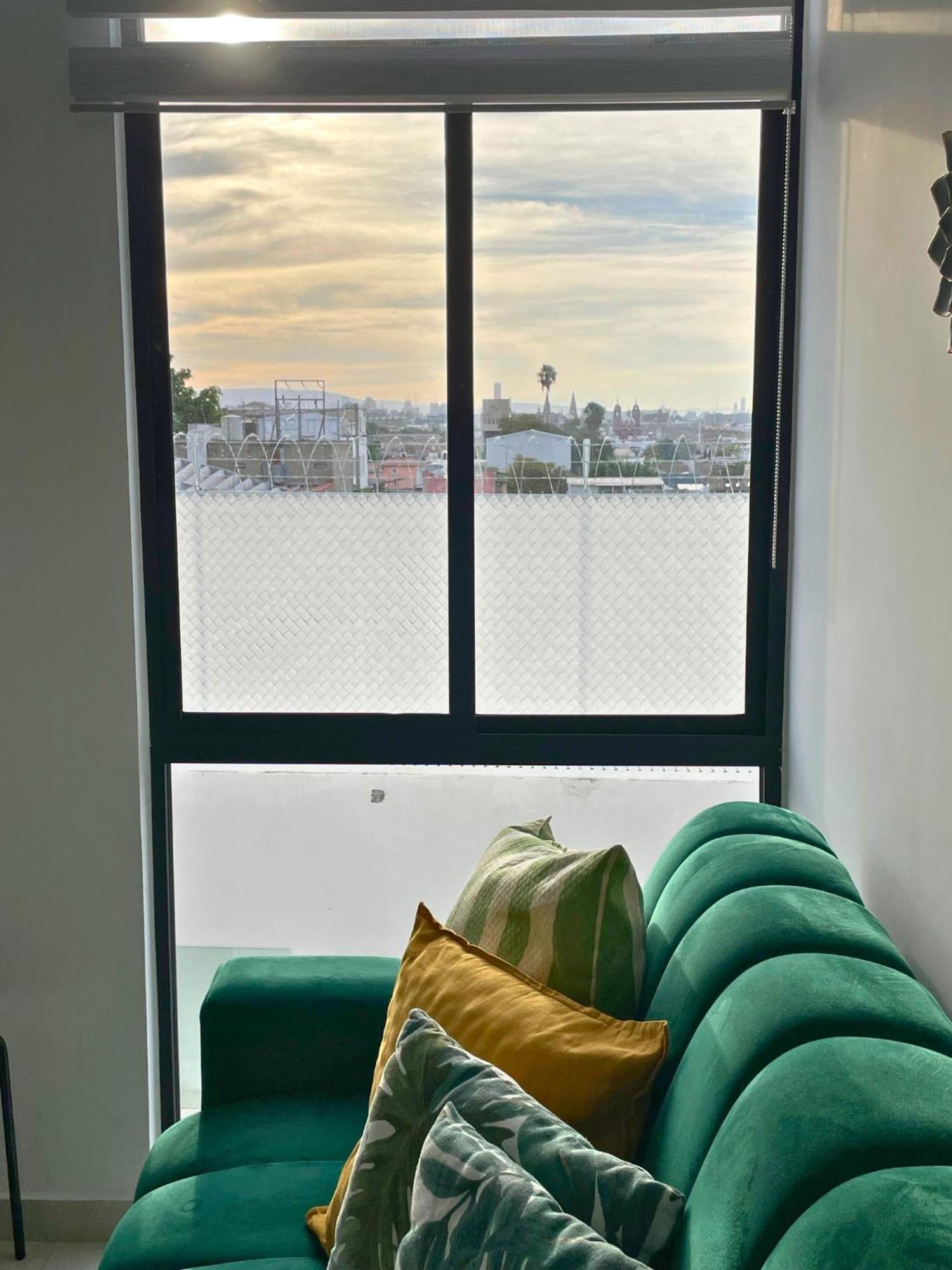 Depa Familiar Centrico Gdl Con Estacionamiento Lägenhet Guadalajara Exteriör bild